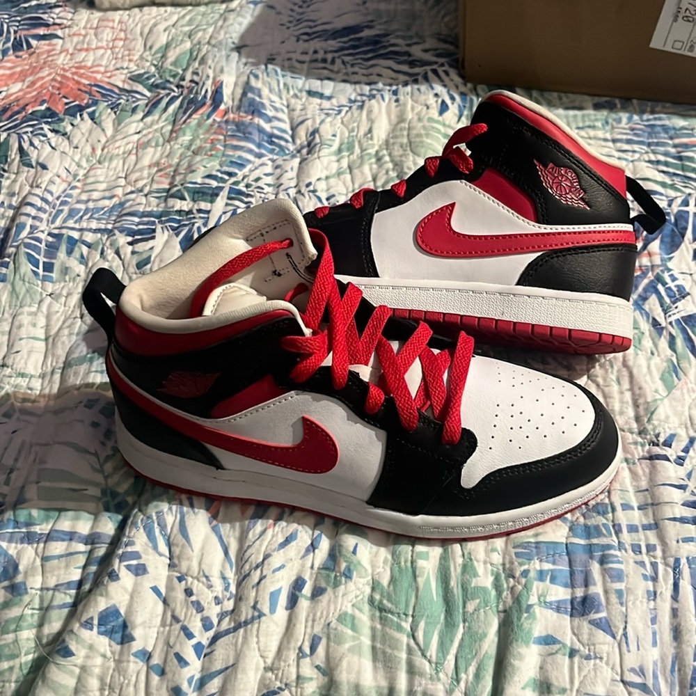Never worn - Picture 9 of 14